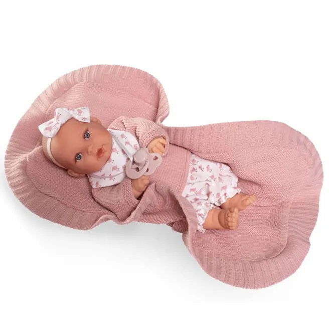 Păpușă-bebeluș Kika în păturică 27 cm, cod 1171D