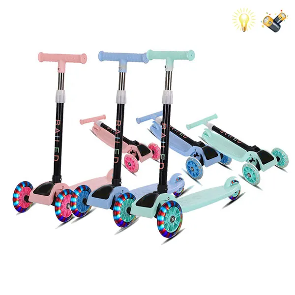 Trotineta cu lunimi 006941 