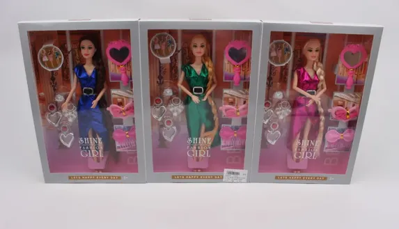 Păpușă în set cu accesorii