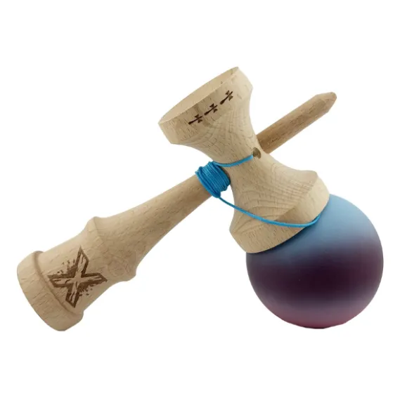 „Kendama X Original”, Profesionala, Flippy, Rulment Metalic, Ața 55 cm, Cupe Mari, 7 x 6 x 18 cm, gradient albastru-mov „Kendama X Original”, Profesionala, Flippy, Rulment Metalic, Ața 55 cm, Cupe Mari, 7 x 6 x 18 cm, gradient albastru-mov