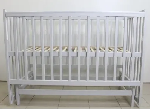 Pătuț Kuzya Sofia Gri pe balansoar