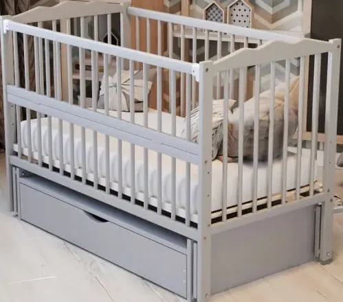 Patut Kuzya Anghelina Gri pe balansoar cu sertar