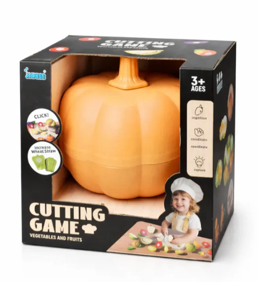 Set de fructe și legume cu velcro într-un dovleac